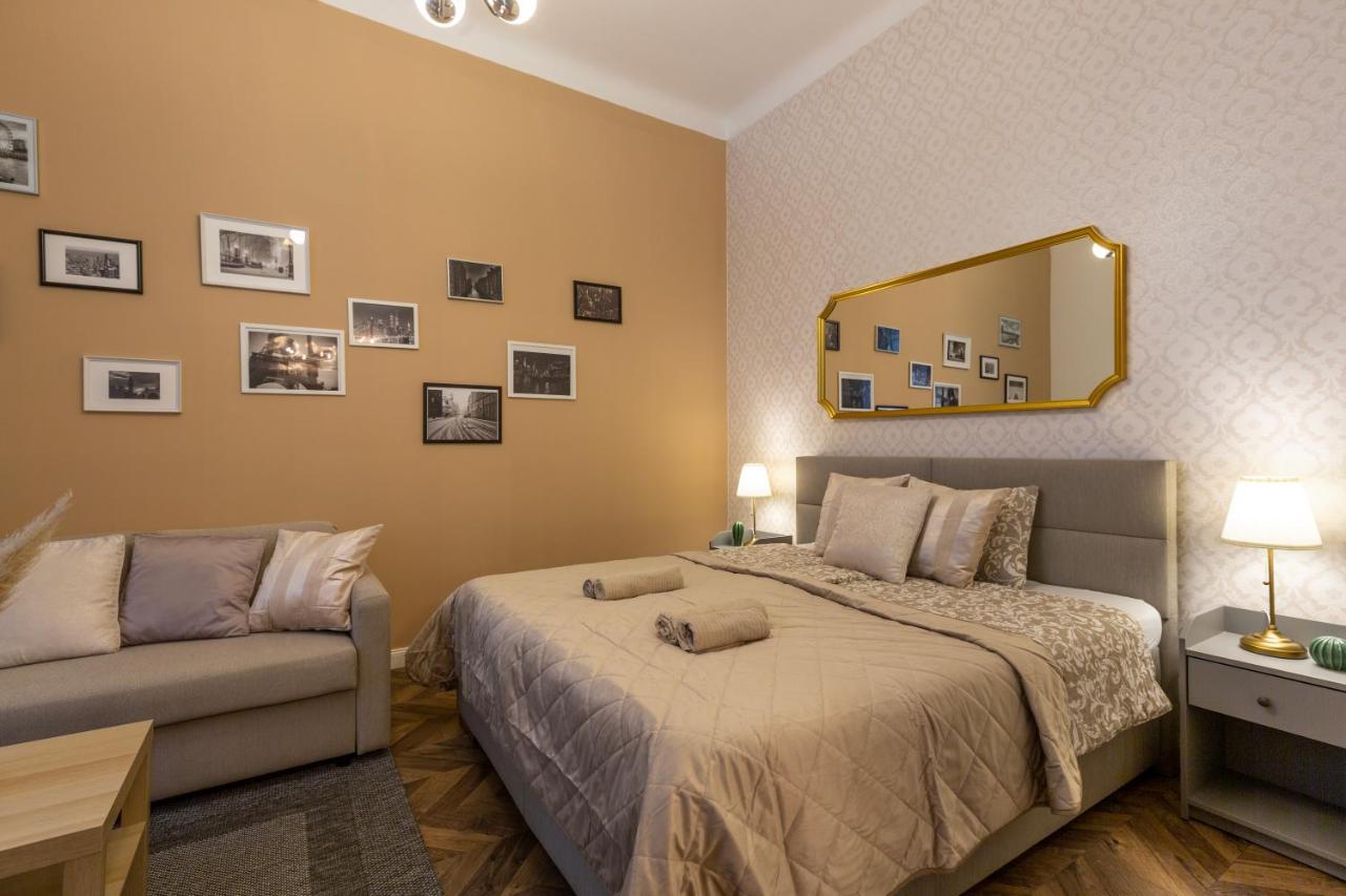 Central Quentin Home With Sauna Next To The New York Cafe บูดาเปสต์ ภายนอก รูปภาพ